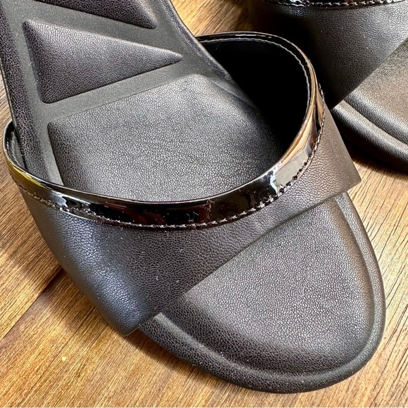 Karl Lagerfeld Paris Wedge Ankle Strap Sandals Size 9M - Picture 6 of 11